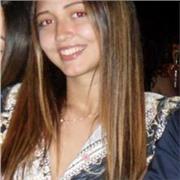 Offro lezioni per bambini delle elementari e medie, basandole sulle loro esigenze ed insegnando un buon metodo di studio.